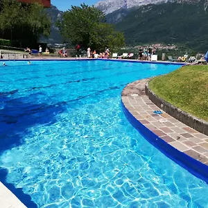 Attico With Big Terrace In With Pool Appartamento